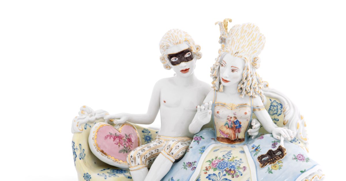 Masquerade-porcelian-art.jpg?