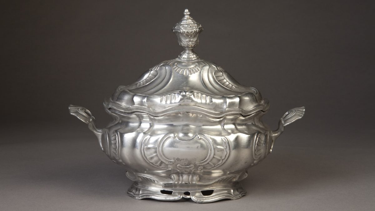 Unknown maker, "Rococo-style Soup Tureen," ca. 18th century or ca. early 20th century. Pewter. Dixon Gallery and Gardens; Gift of Dr. and Mrs. Justin H. Adler, 1991.DA.10. 106a,b