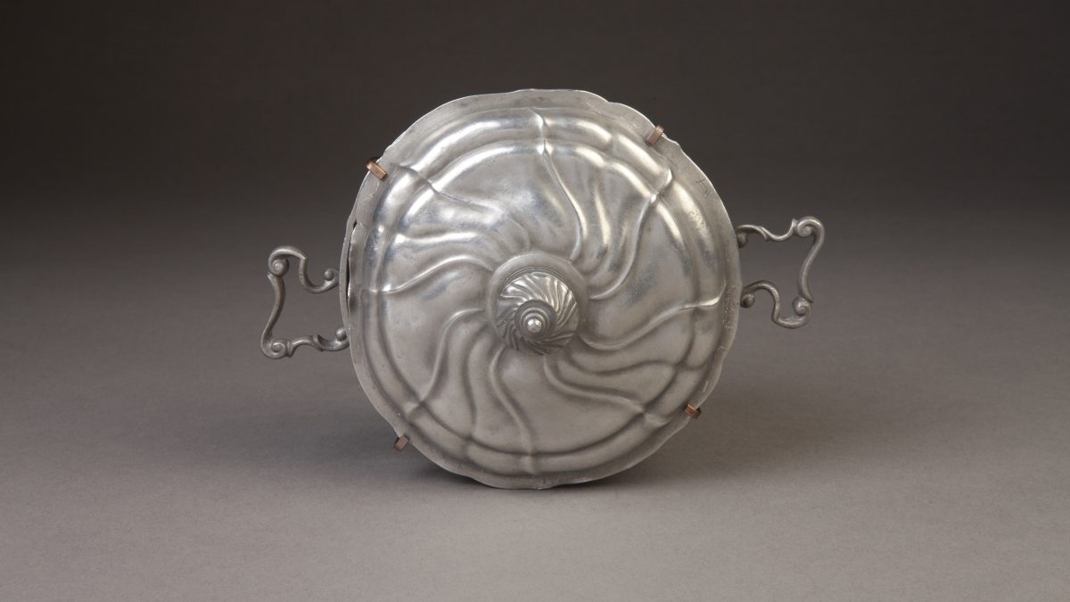 Johann David Kallenberg II, "Covered Dish," ca. 1760-1804. Pewter. Dixon Gallery and Gardens; Gift of Dr. and Mrs. Justin H. Adler, 1991.DA.10.69a,b