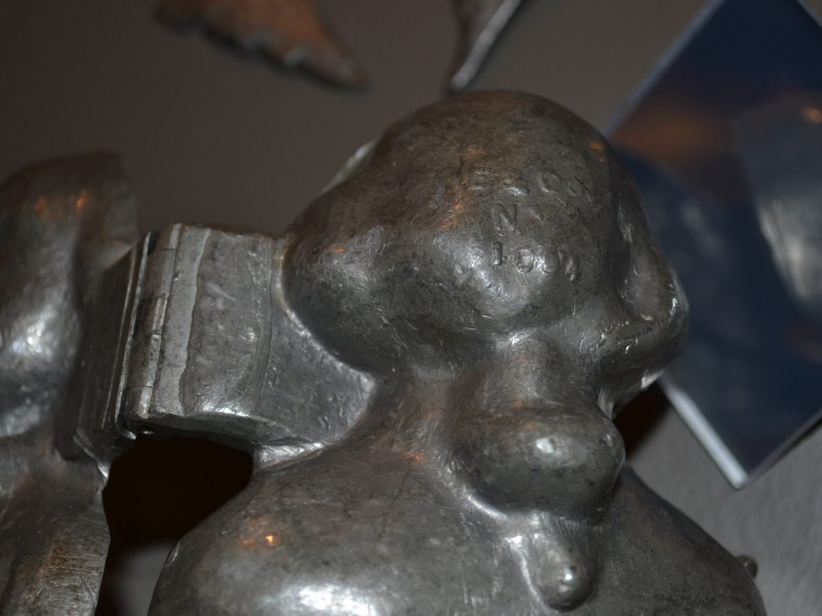 Image 3 Eppelsheimer Co George Washington Ice Cream Mold detail exterior verso New York ca early 20th century Pewter Dixon Gallery and Gardens Gift of Dr and Mrs Justin H Adler 1991 DA 10 29 3