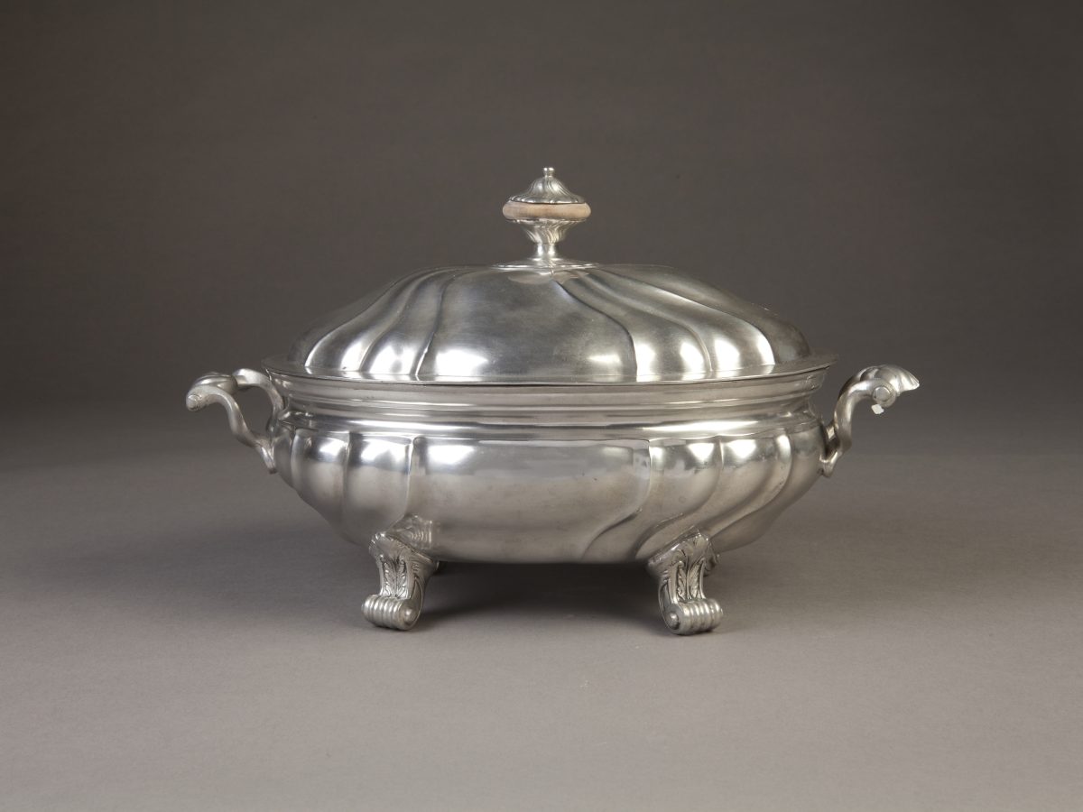 Unknown maker, "Oval-footed Soup Tureen with Spiral Decoration," late 18th century or ca. early 20th century. Pewter. Dixon Gallery and Gardens; Gift of Dr. and Mrs. Justin H. Adler, 1991.DA.10.131a,b