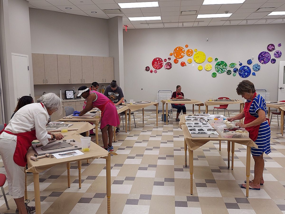 Senior Studio Pottery with Debbie Lovett 6